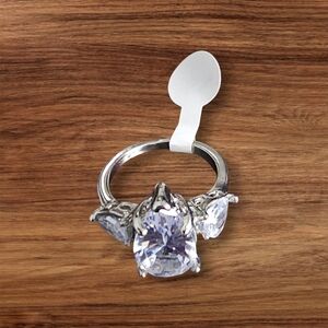 Elegant Silver Women's Ring with Clear Stones